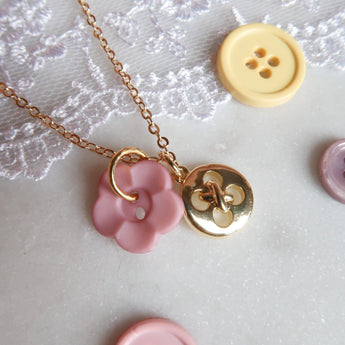 Gold flower necklace